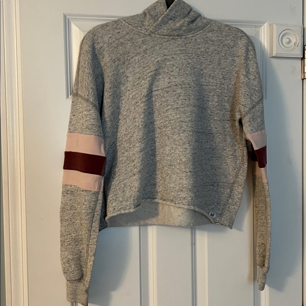 Abercrombie & Fitch gray cropped hoodie size small